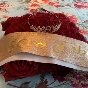 60 th crown & sash. A perfect 60 th celebration! Smoke & pet free home.